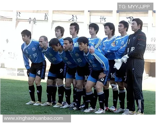 实德足球明星回顾与影响力分析:从球场到社会的多维度贡献 实德足球明星回顾与影响力分析:从球场到社会的多维度贡献