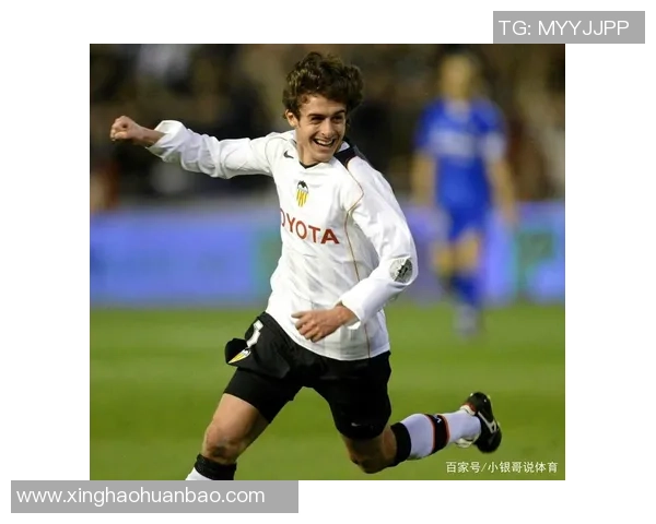 挑战你的足球知识,猜猜这些著名球星的名字,看看你能认出多少位传奇人物